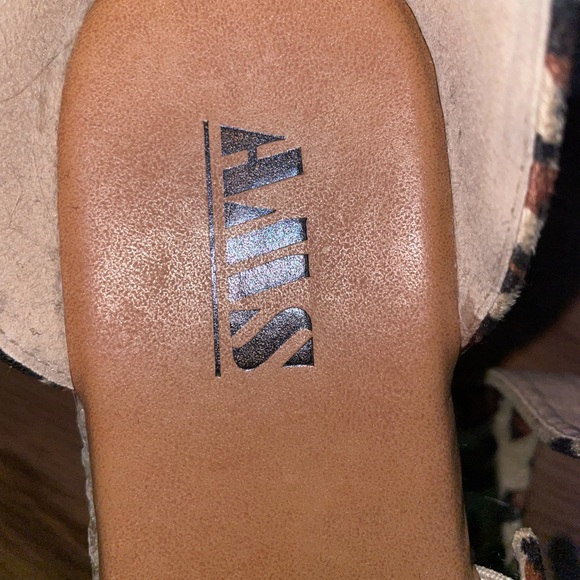 Forever 21 Leopard Espadrille Sandals - Picture 3 of 4